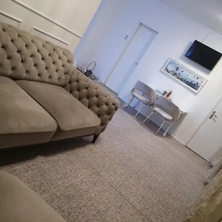 Apartman 011 Apartment *